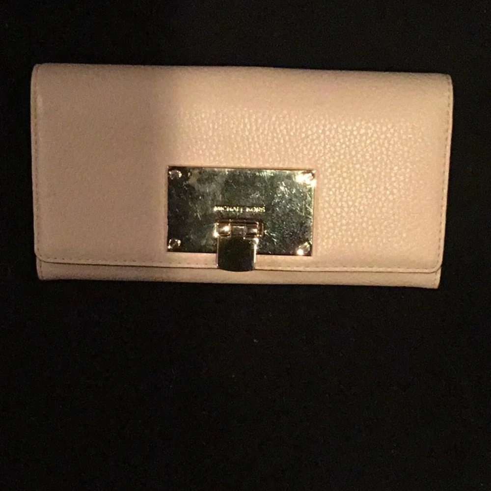 Michael Kors wallet
